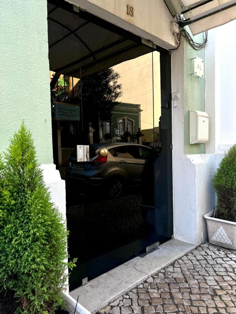 Residencial Moderna Hostel Torres Vedras Exterior photo